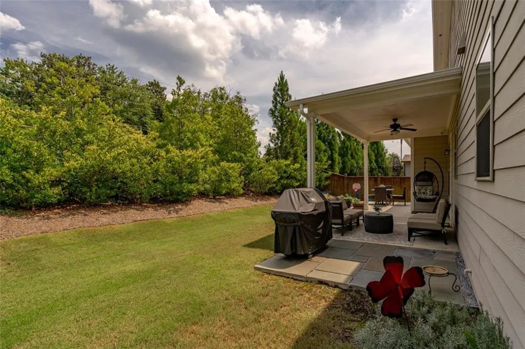 133 Austin Drive, Atlanta, Georgia 30328, 4 Bedrooms Bedrooms, ,3 BathroomsBathrooms,Residential,Sold,133 Austin Drive,6932425