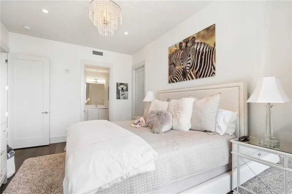 3107 Peachtree Road Ne Unit 1101, Atlanta, Georgia 30305, 3 Bedrooms Bedrooms, ,3 BathroomsBathrooms,Residential,For Sale,3107 Peachtree Road Ne Unit 1101,7444687
