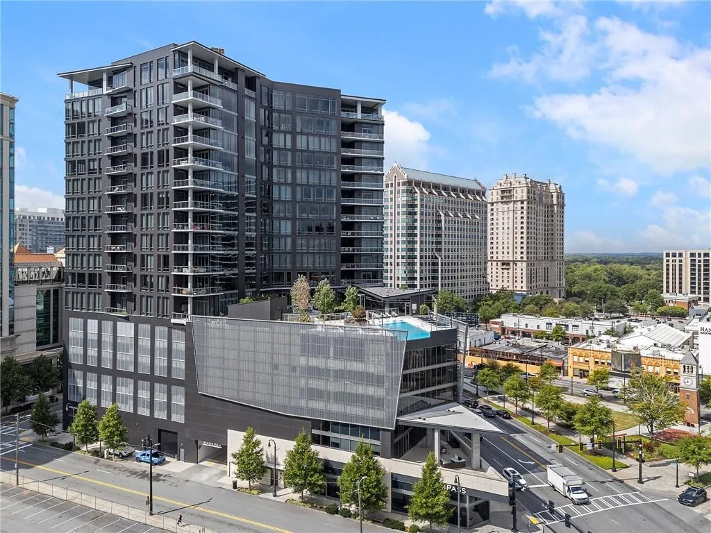 3107 Peachtree Road Ne Unit 1101, Atlanta, Georgia 30305, 3 Bedrooms Bedrooms, ,3 BathroomsBathrooms,Residential,For Sale,3107 Peachtree Road Ne Unit 1101,7444687