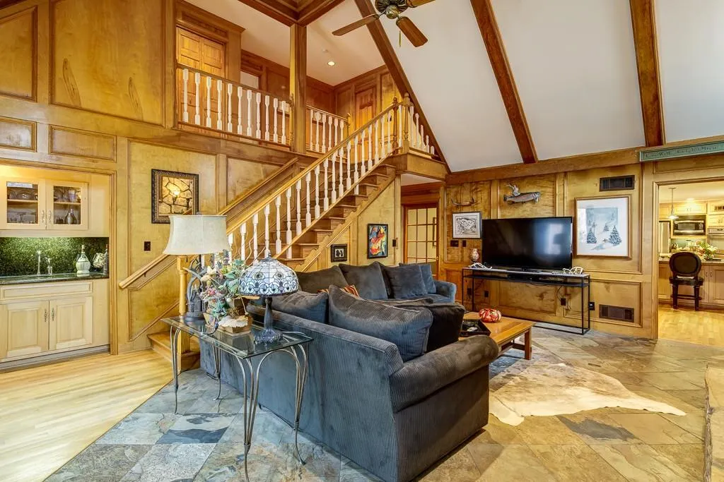 1765 Redbourne Drive, Atlanta, Georgia 30350, 5 Bedrooms Bedrooms, ,5 BathroomsBathrooms,Residential,Sold,1765 Redbourne Drive,5816135