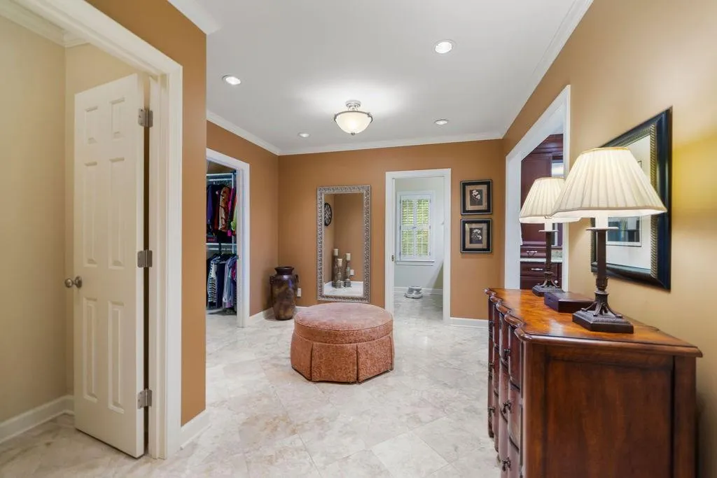 8200 Sullivan Hill Road, Sandy Springs, Georgia 30350, 5 Bedrooms Bedrooms, ,4 BathroomsBathrooms,Residential,Sold,8200 Sullivan Hill Road,7213804