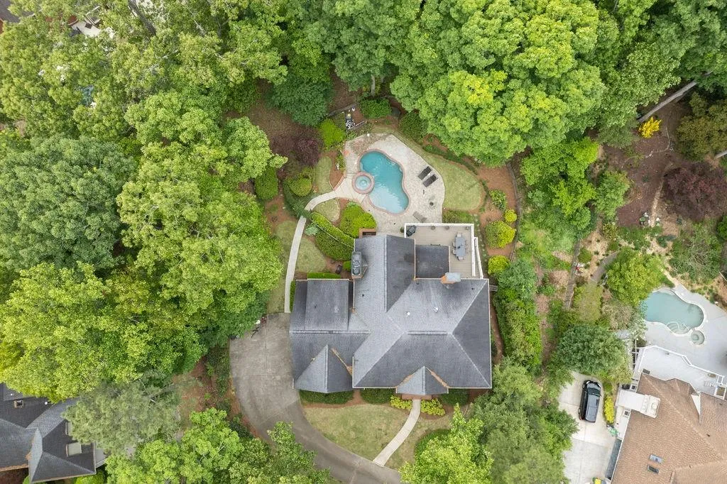 8200 Sullivan Hill Road, Sandy Springs, Georgia 30350, 5 Bedrooms Bedrooms, ,4 BathroomsBathrooms,Residential,Sold,8200 Sullivan Hill Road,7213804
