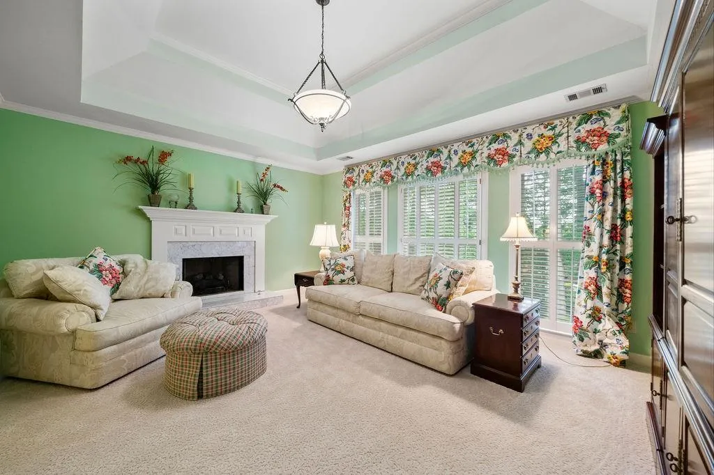 8200 Sullivan Hill Road, Sandy Springs, Georgia 30350, 5 Bedrooms Bedrooms, ,4 BathroomsBathrooms,Residential,Sold,8200 Sullivan Hill Road,7213804