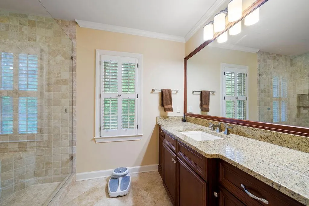 8200 Sullivan Hill Road, Sandy Springs, Georgia 30350, 5 Bedrooms Bedrooms, ,4 BathroomsBathrooms,Residential,Sold,8200 Sullivan Hill Road,7213804