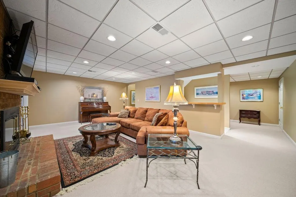 8200 Sullivan Hill Road, Sandy Springs, Georgia 30350, 5 Bedrooms Bedrooms, ,4 BathroomsBathrooms,Residential,Sold,8200 Sullivan Hill Road,7213804