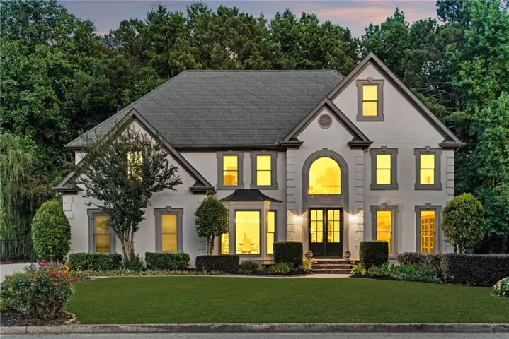 10645 Oxford Mill Circle, Johns Creek, Georgia 30022