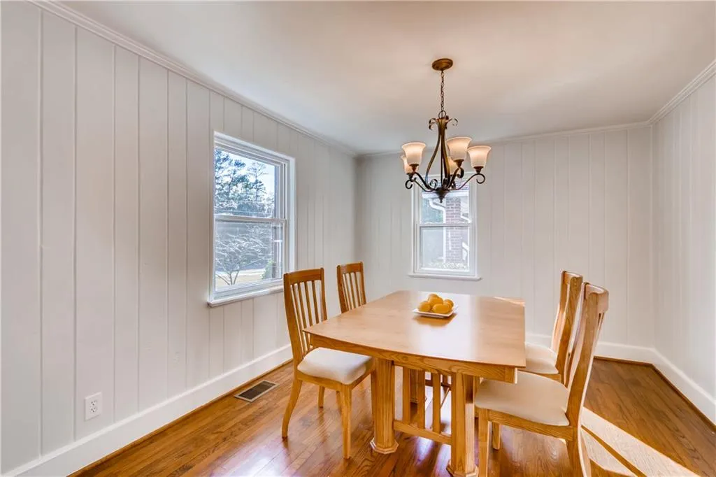 520 Carolwood Lane, Atlanta, Georgia 30342, 3 Bedrooms Bedrooms, ,2 BathroomsBathrooms,Residential,Sold,520 Carolwood Lane,6511761 520 Carolwood Lane, Atlanta, Georgia 30342, 3 Bedrooms Bedrooms, ,2 BathroomsBathrooms,Residential,Sold,520 Carolwood Lane,6511761