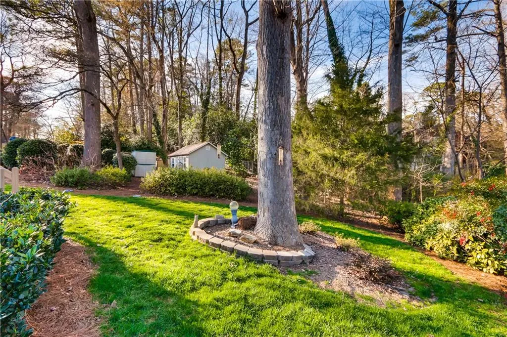 520 Carolwood Lane, Atlanta, Georgia 30342, 3 Bedrooms Bedrooms, ,2 BathroomsBathrooms,Residential,Sold,520 Carolwood Lane,6511761 520 Carolwood Lane, Atlanta, Georgia 30342, 3 Bedrooms Bedrooms, ,2 BathroomsBathrooms,Residential,Sold,520 Carolwood Lane,6511761