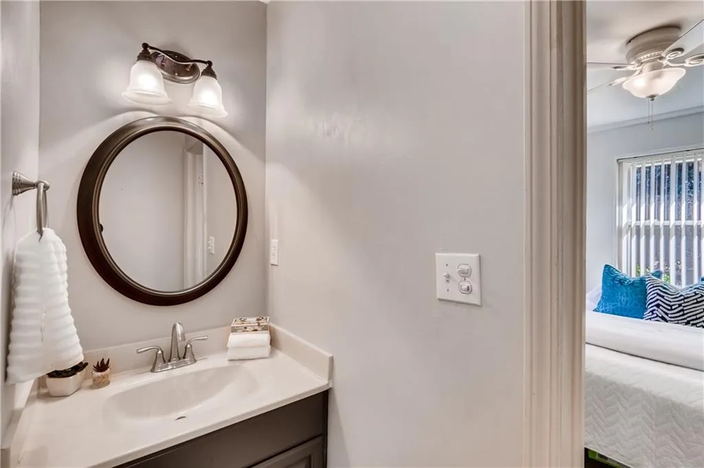 520 Carolwood Lane, Atlanta, Georgia 30342, 3 Bedrooms Bedrooms, ,2 BathroomsBathrooms,Residential,Sold,520 Carolwood Lane,6511761 520 Carolwood Lane, Atlanta, Georgia 30342, 3 Bedrooms Bedrooms, ,2 BathroomsBathrooms,Residential,Sold,520 Carolwood Lane,6511761