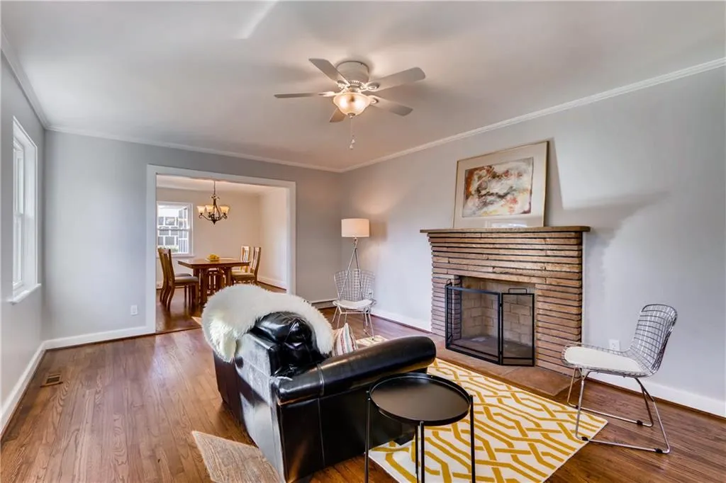 520 Carolwood Lane, Atlanta, Georgia 30342, 3 Bedrooms Bedrooms, ,2 BathroomsBathrooms,Residential,Sold,520 Carolwood Lane,6511761 520 Carolwood Lane, Atlanta, Georgia 30342, 3 Bedrooms Bedrooms, ,2 BathroomsBathrooms,Residential,Sold,520 Carolwood Lane,6511761