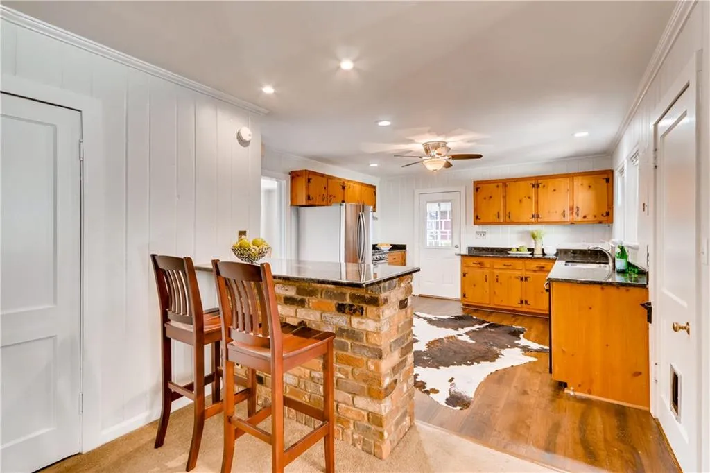 520 Carolwood Lane, Atlanta, Georgia 30342, 3 Bedrooms Bedrooms, ,2 BathroomsBathrooms,Residential,Sold,520 Carolwood Lane,6511761 520 Carolwood Lane, Atlanta, Georgia 30342, 3 Bedrooms Bedrooms, ,2 BathroomsBathrooms,Residential,Sold,520 Carolwood Lane,6511761