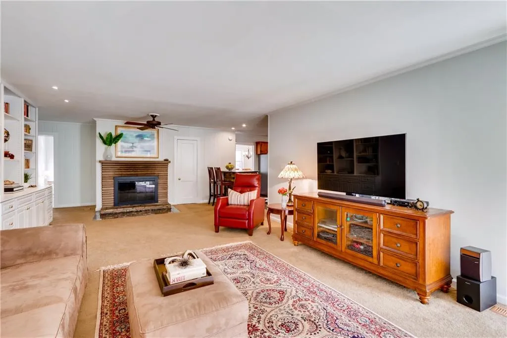 520 Carolwood Lane, Atlanta, Georgia 30342, 3 Bedrooms Bedrooms, ,2 BathroomsBathrooms,Residential,Sold,520 Carolwood Lane,6511761 520 Carolwood Lane, Atlanta, Georgia 30342, 3 Bedrooms Bedrooms, ,2 BathroomsBathrooms,Residential,Sold,520 Carolwood Lane,6511761