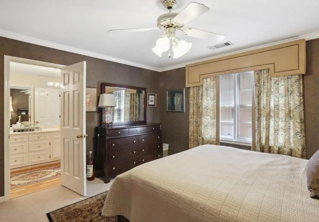 120 Grosvenor Place, Sandy Springs, Georgia 30328, 4 Bedrooms Bedrooms, ,2 BathroomsBathrooms,Residential,Sold,120 Grosvenor Place,7111571