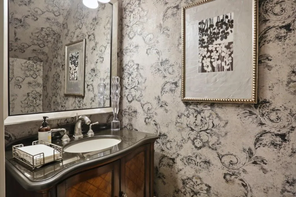 120 Grosvenor Place, Sandy Springs, Georgia 30328, 4 Bedrooms Bedrooms, ,2 BathroomsBathrooms,Residential,Sold,120 Grosvenor Place,7111571