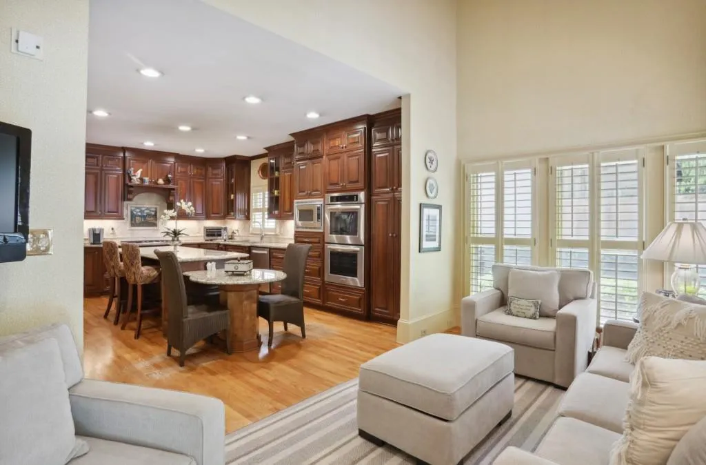 120 Grosvenor Place, Sandy Springs, Georgia 30328, 4 Bedrooms Bedrooms, ,2 BathroomsBathrooms,Residential,Sold,120 Grosvenor Place,7111571