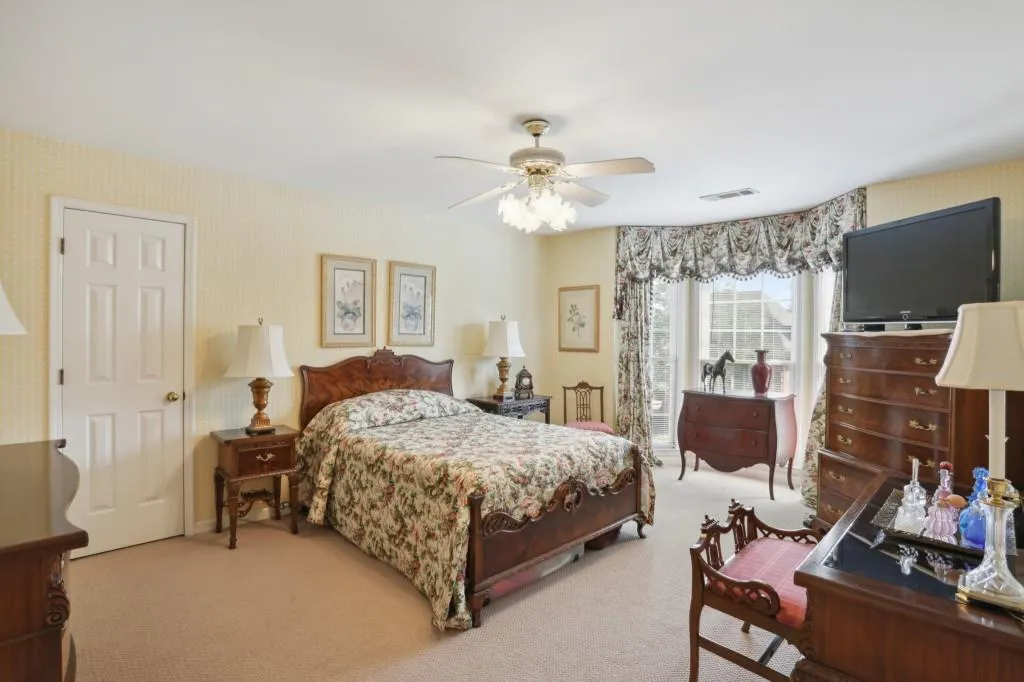 120 Grosvenor Place, Sandy Springs, Georgia 30328, 4 Bedrooms Bedrooms, ,2 BathroomsBathrooms,Residential,Sold,120 Grosvenor Place,7111571