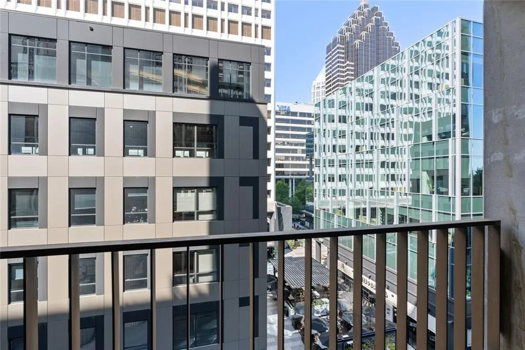 145 15th Street Ne Unit 602, Atlanta, Georgia 30309, 2 Bedrooms Bedrooms, ,2 BathroomsBathrooms,Residential,For Sale,145 15th Street Ne Unit 602,7613277