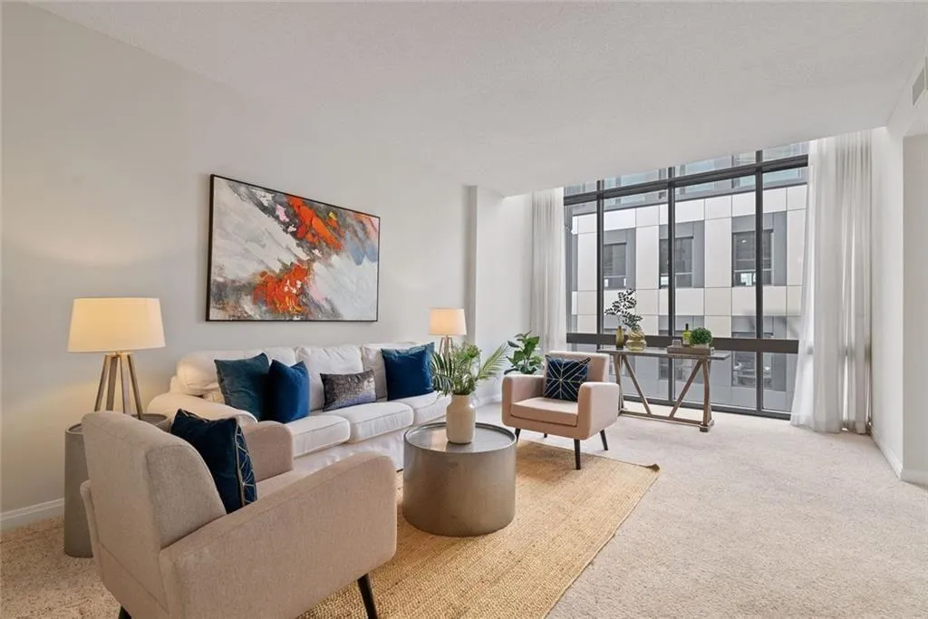 145 15th Street Ne Unit 602, Atlanta, Georgia 30309, 2 Bedrooms Bedrooms, ,2 BathroomsBathrooms,Residential,For Sale,145 15th Street Ne Unit 602,7613277