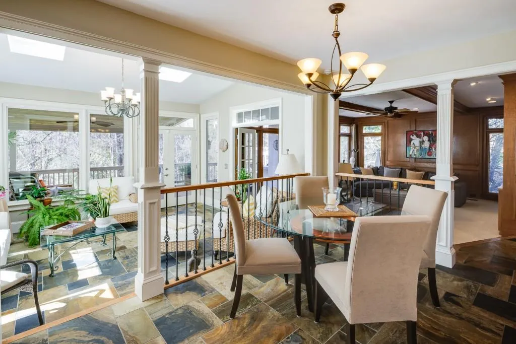 7655 S Spalding Lake Drive, Sandy Springs, Georgia 30350, 5 Bedrooms Bedrooms, ,4 BathroomsBathrooms,Residential,Sold,7655 S Spalding Lake Drive,6997897