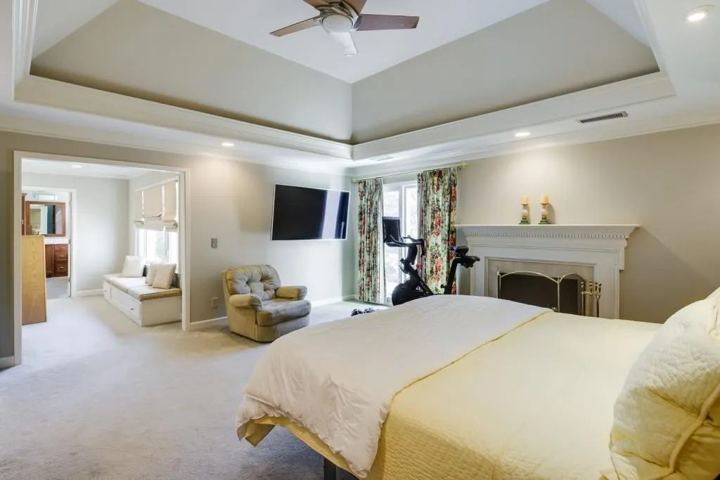 7655 S Spalding Lake Drive, Sandy Springs, Georgia 30350, 5 Bedrooms Bedrooms, ,4 BathroomsBathrooms,Residential,Sold,7655 S Spalding Lake Drive,6997897