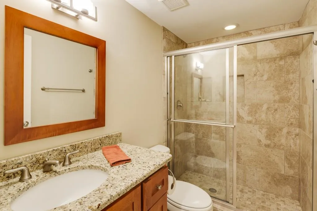 7655 S Spalding Lake Drive, Sandy Springs, Georgia 30350, 5 Bedrooms Bedrooms, ,4 BathroomsBathrooms,Residential,Sold,7655 S Spalding Lake Drive,6997897