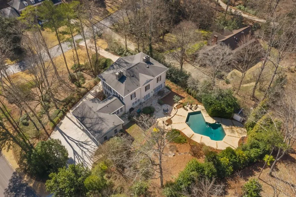 185 Churchill Drive, Sandy Springs, Georgia 30350, 4 Bedrooms Bedrooms, ,3 BathroomsBathrooms,Residential,Sold,185 Churchill Drive,6716364