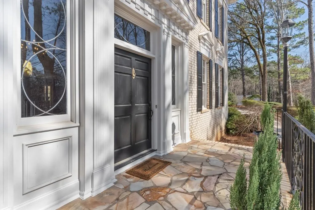 185 Churchill Drive, Sandy Springs, Georgia 30350, 4 Bedrooms Bedrooms, ,3 BathroomsBathrooms,Residential,Sold,185 Churchill Drive,6716364
