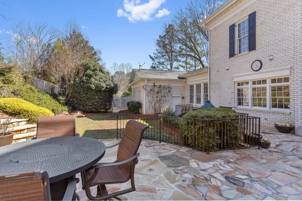 185 Churchill Drive, Sandy Springs, Georgia 30350, 4 Bedrooms Bedrooms, ,3 BathroomsBathrooms,Residential,Sold,185 Churchill Drive,6716364