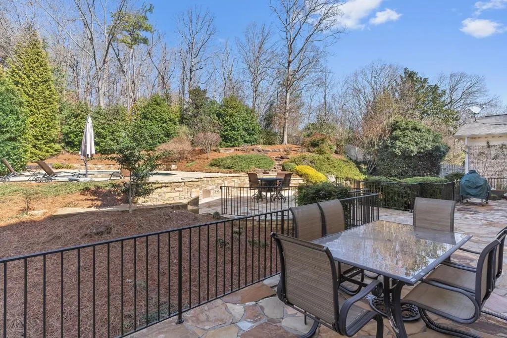 185 Churchill Drive, Sandy Springs, Georgia 30350, 4 Bedrooms Bedrooms, ,3 BathroomsBathrooms,Residential,Sold,185 Churchill Drive,6716364