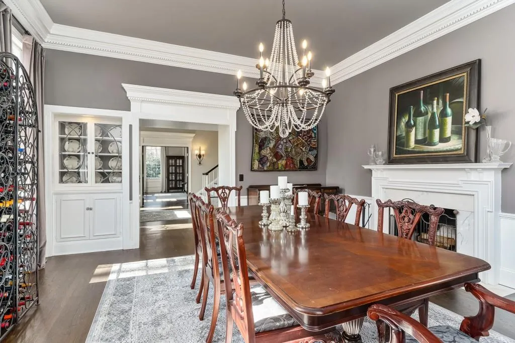 185 Churchill Drive, Sandy Springs, Georgia 30350, 4 Bedrooms Bedrooms, ,3 BathroomsBathrooms,Residential,Sold,185 Churchill Drive,6716364