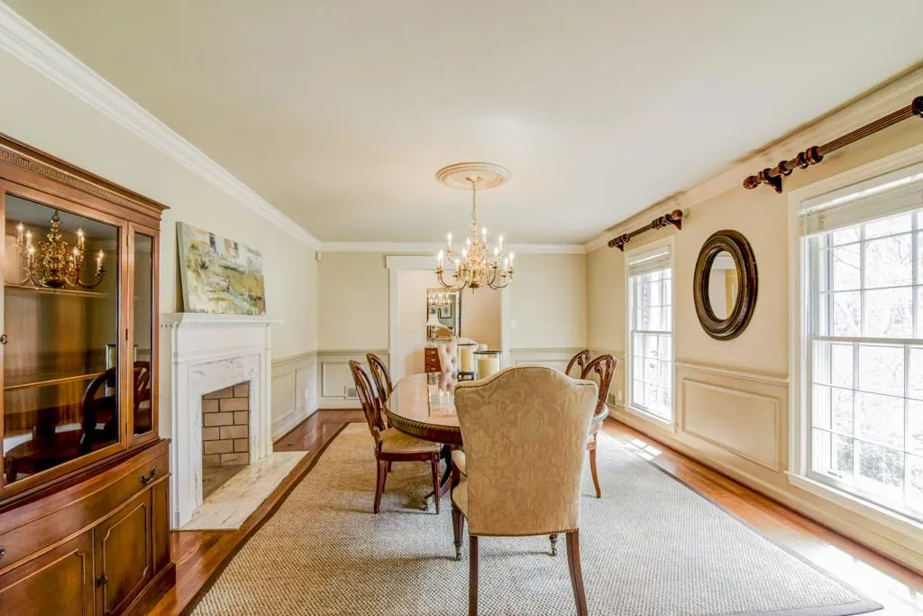 55 Pine Lake Drive, Sandy Springs, Georgia 30327, 5 Bedrooms Bedrooms, ,3 BathroomsBathrooms,Residential,Sold,55 Pine Lake Drive,5977409