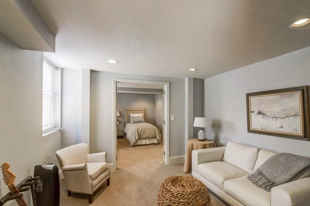 55 Pine Lake Drive, Sandy Springs, Georgia 30327, 5 Bedrooms Bedrooms, ,3 BathroomsBathrooms,Residential,Sold,55 Pine Lake Drive,5977409