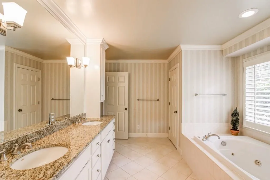 55 Pine Lake Drive, Sandy Springs, Georgia 30327, 5 Bedrooms Bedrooms, ,3 BathroomsBathrooms,Residential,Sold,55 Pine Lake Drive,5977409