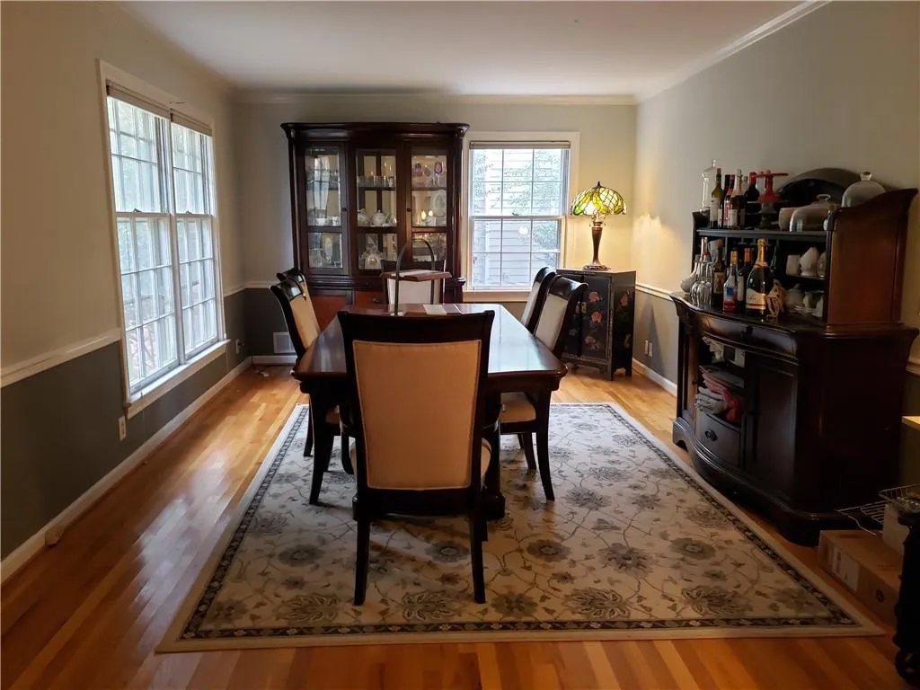 785 Sudbury Road, Sandy Springs, Georgia 30328, 5 Bedrooms Bedrooms, ,3 BathroomsBathrooms,Residential,Sold,785 Sudbury Road,7012324