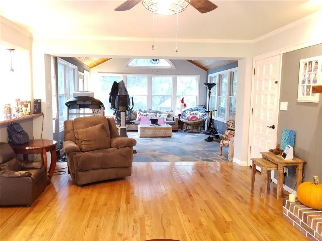 785 Sudbury Road, Sandy Springs, Georgia 30328, 5 Bedrooms Bedrooms, ,3 BathroomsBathrooms,Residential,Sold,785 Sudbury Road,7012324