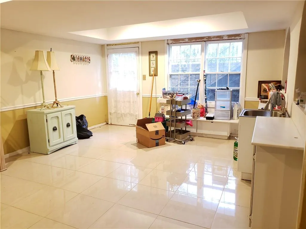 785 Sudbury Road, Sandy Springs, Georgia 30328, 5 Bedrooms Bedrooms, ,3 BathroomsBathrooms,Residential,Sold,785 Sudbury Road,7012324