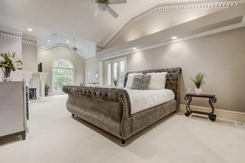 5430 E Idlewood Lane, Sandy Springs, Georgia 30327, 6 Bedrooms Bedrooms, ,4 BathroomsBathrooms,Residential,Sold,5430 E Idlewood Lane,6642453