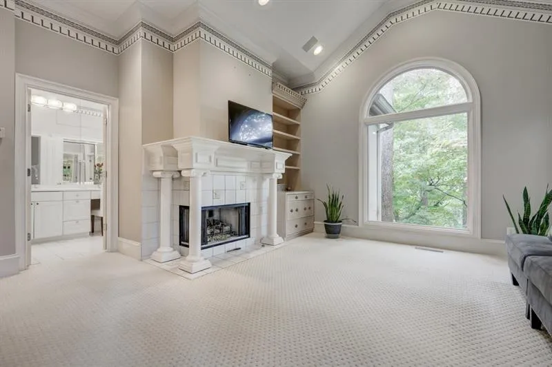 5430 E Idlewood Lane, Sandy Springs, Georgia 30327, 6 Bedrooms Bedrooms, ,4 BathroomsBathrooms,Residential,Sold,5430 E Idlewood Lane,6642453