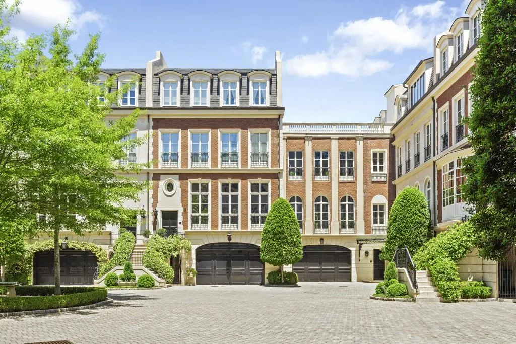 2288 Peachtree Road Nw Unit 13, Atlanta, Georgia 30309, 0 ,Residential,For Sale,2288 Peachtree Road Nw Unit 13,7834421