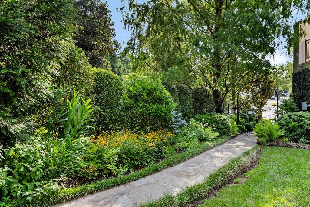 2288 Peachtree Road Nw Unit 13, Atlanta, Georgia 30309, 0 ,Residential,For Sale,2288 Peachtree Road Nw Unit 13,7834421