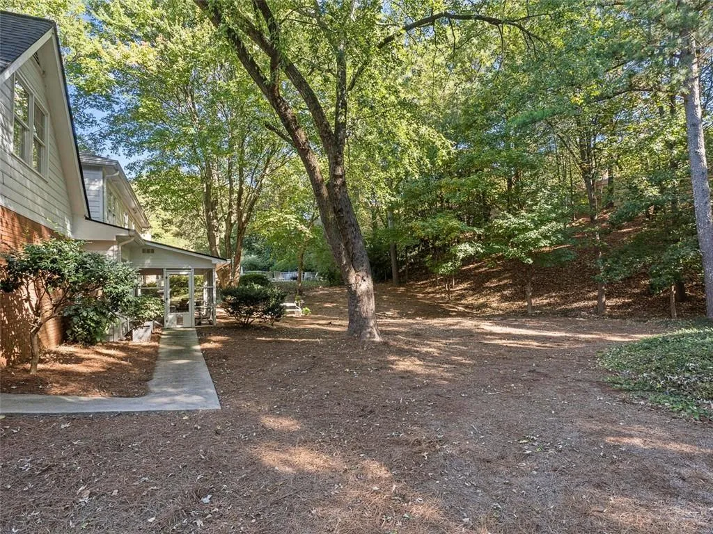 5485 Shiver Summit, Sandy Springs, Georgia 30342, 4 Bedrooms Bedrooms, ,3 BathroomsBathrooms,Residential,Sold,5485 Shiver Summit,6965814