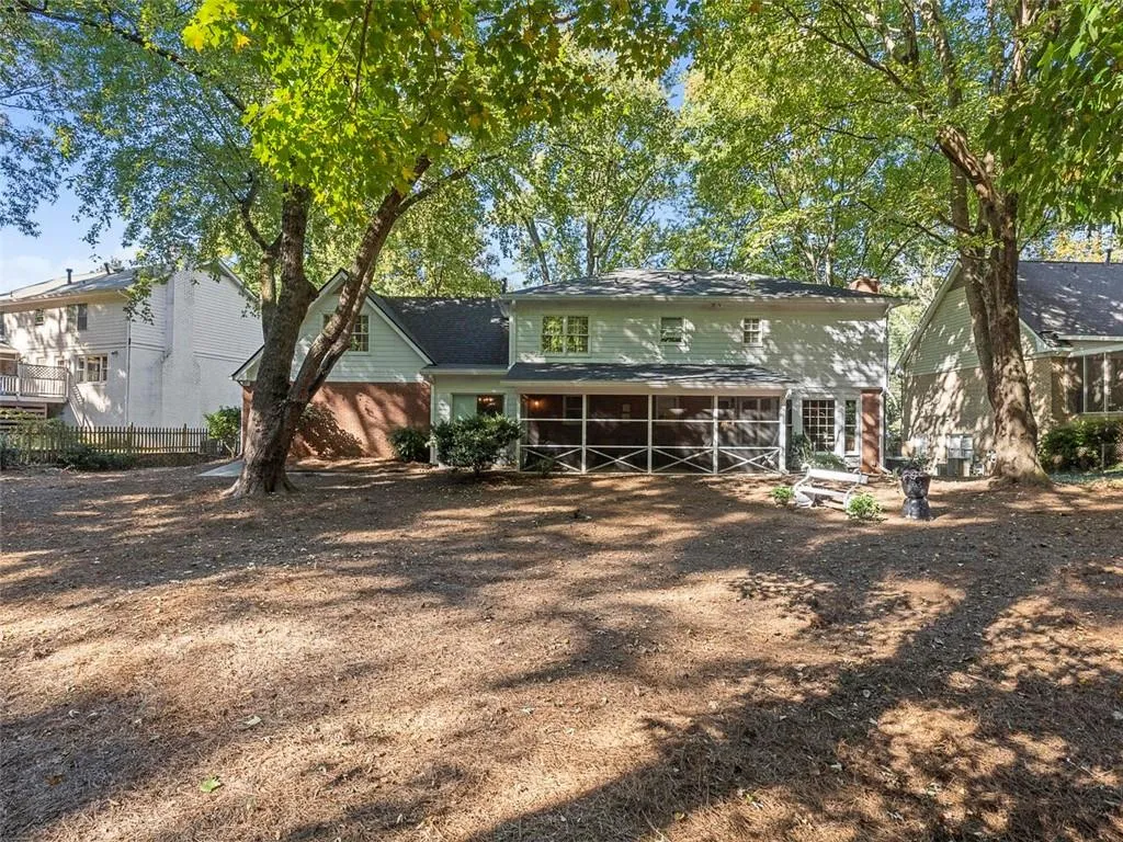 5485 Shiver Summit, Sandy Springs, Georgia 30342, 4 Bedrooms Bedrooms, ,3 BathroomsBathrooms,Residential,Sold,5485 Shiver Summit,6965814
