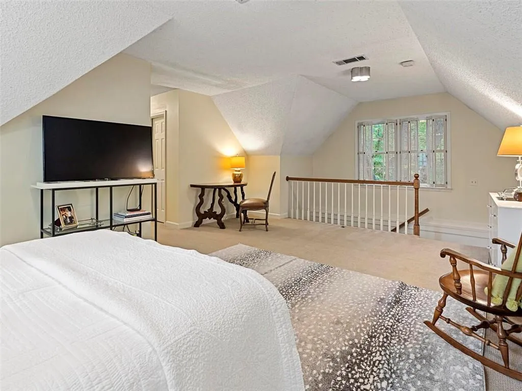 5485 Shiver Summit, Sandy Springs, Georgia 30342, 4 Bedrooms Bedrooms, ,3 BathroomsBathrooms,Residential,Sold,5485 Shiver Summit,6965814