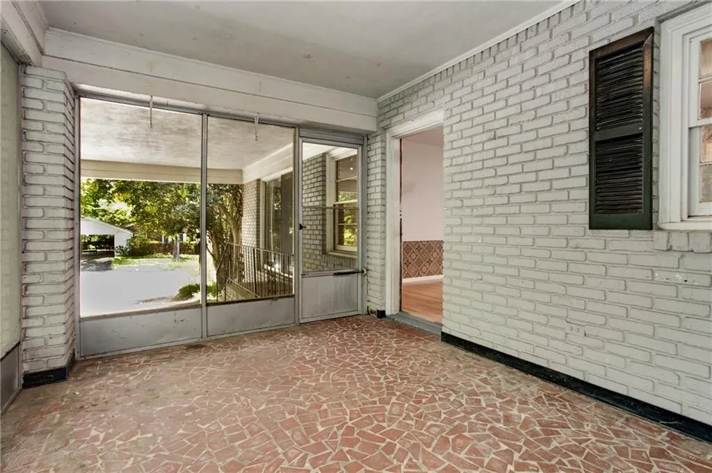 675 Glenforest Road, Sandy Springs, Georgia 30328, 3 Bedrooms Bedrooms, ,2 BathroomsBathrooms,Residential,Sold,675 Glenforest Road,7212750