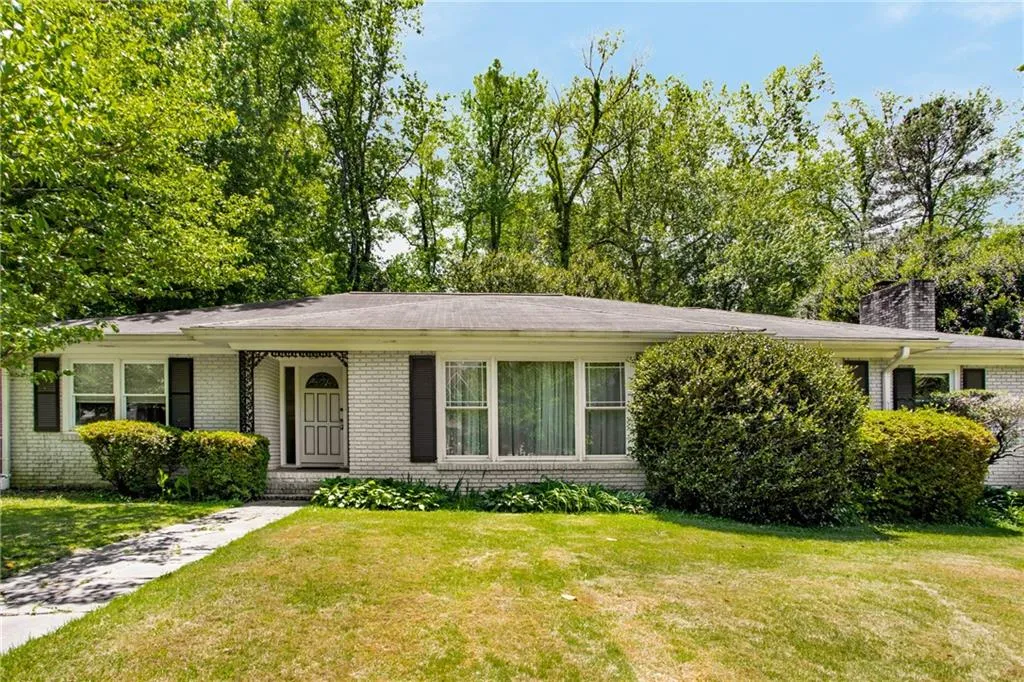 675 Glenforest Road, Sandy Springs, Georgia 30328, 3 Bedrooms Bedrooms, ,2 BathroomsBathrooms,Residential,Sold,675 Glenforest Road,7212750