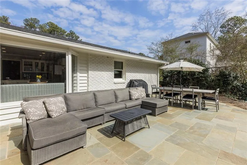 775 E Powderhorn Road Ne, Sandy Springs, Georgia 30342, 4 Bedrooms Bedrooms, ,3 BathroomsBathrooms,Residential,For Sale,775 E Powderhorn Road Ne,7732463