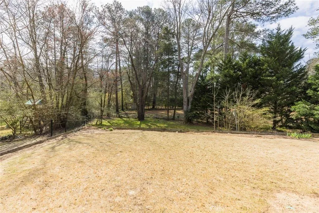 775 E Powderhorn Road Ne, Sandy Springs, Georgia 30342, 4 Bedrooms Bedrooms, ,3 BathroomsBathrooms,Residential,For Sale,775 E Powderhorn Road Ne,7732463