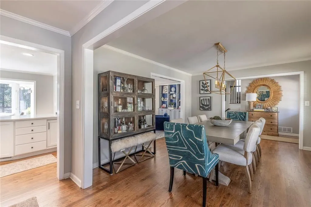775 E Powderhorn Road Ne, Sandy Springs, Georgia 30342, 4 Bedrooms Bedrooms, ,3 BathroomsBathrooms,Residential,For Sale,775 E Powderhorn Road Ne,7732463