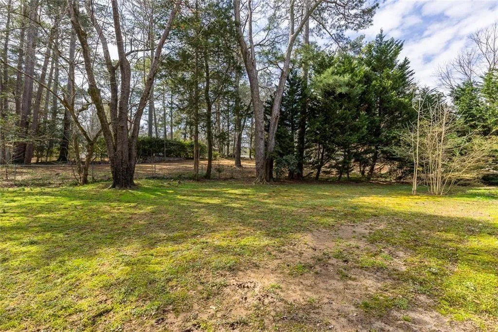 775 E Powderhorn Road Ne, Sandy Springs, Georgia 30342, 4 Bedrooms Bedrooms, ,3 BathroomsBathrooms,Residential,For Sale,775 E Powderhorn Road Ne,7732463