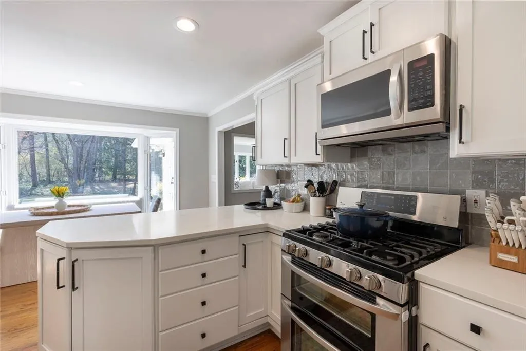 775 E Powderhorn Road Ne, Sandy Springs, Georgia 30342, 4 Bedrooms Bedrooms, ,3 BathroomsBathrooms,Residential,For Sale,775 E Powderhorn Road Ne,7732463